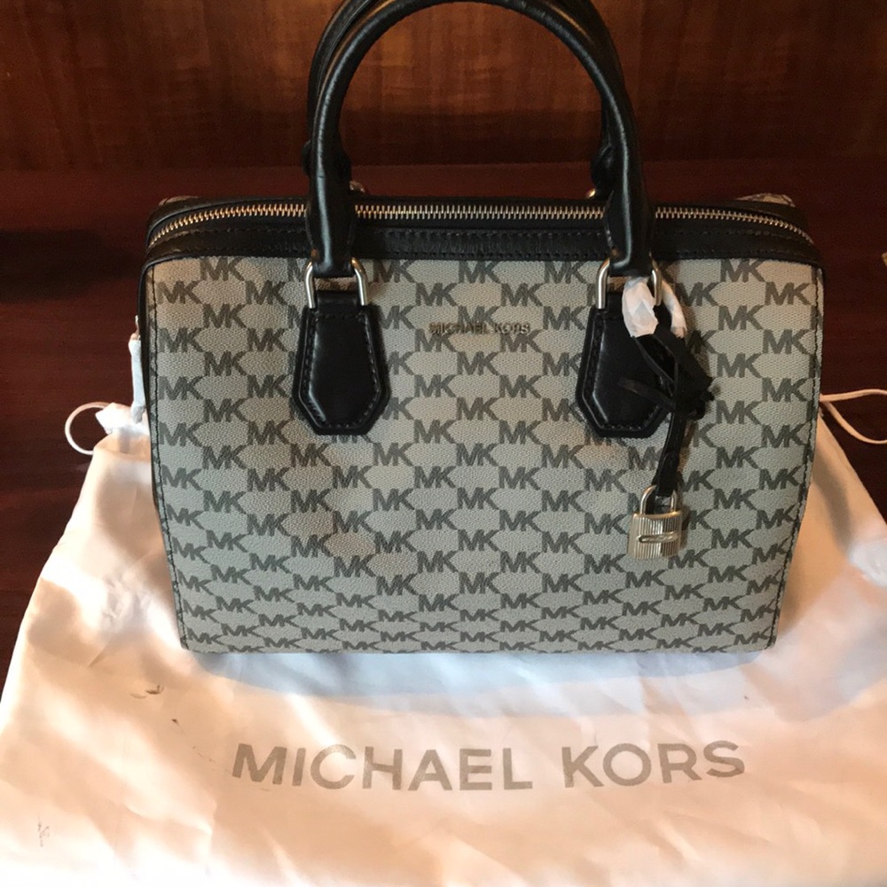 COPY - Michael Kors Duffle